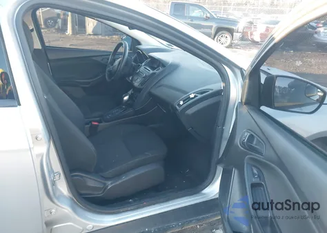 2017 Ford Focus S из США, поврежденный, VIN 1FADP3E28HL346368